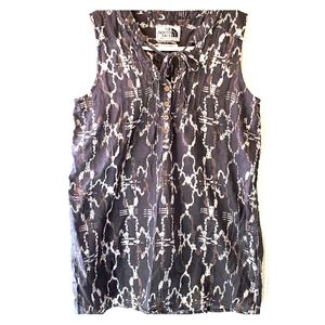 The North Face Sleeveless Blouse Top